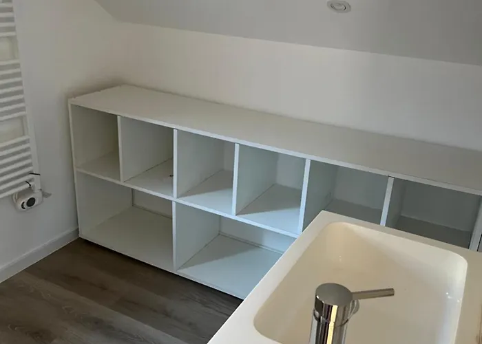 Le Sailhet, Maison De Пьерфит-Несталас